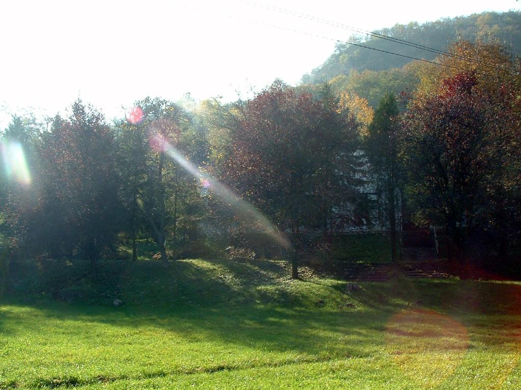 Vadregeny Panzio Bed and Breakfast Esztergom Exterior foto